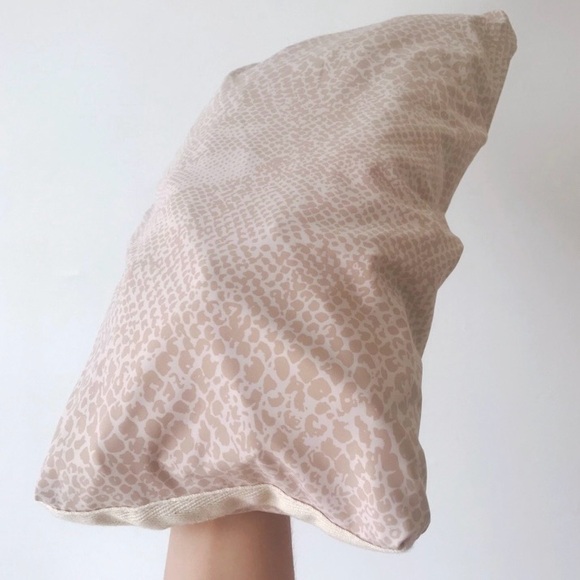 ACACIA • RARE Bikini Zip Bag in Cream Snake - Picture 8 of 14